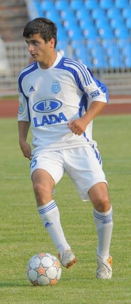 Автор первого мяча в ворота клуба "Сокол-Саратов" Рустам Курбанадамов