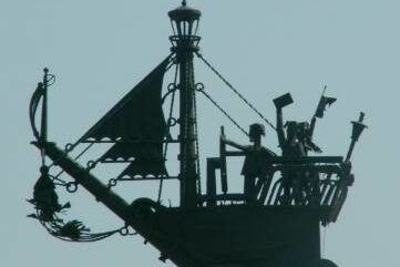 Кораблик Александра Грина - один из символов Анапы