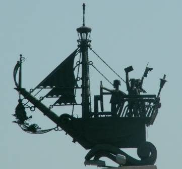 Кораблик Александра Грина - один из символов Анапы