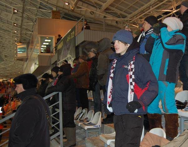 После реконстукции зрителей на трибунах стадиона «Строитель» стало гораздо больше