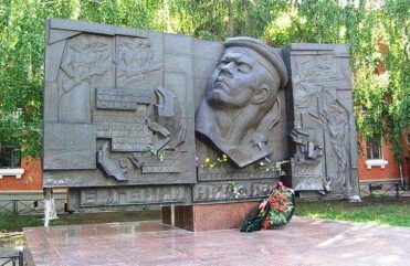 Мемориал героя Советского Союза Евгения Никонова