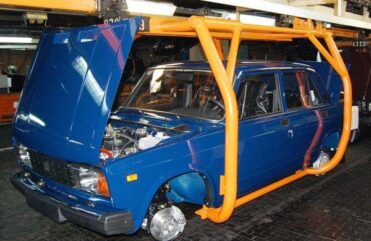 АВТОВАЗ увеличивает выпуск «пятерок» и «семерок»