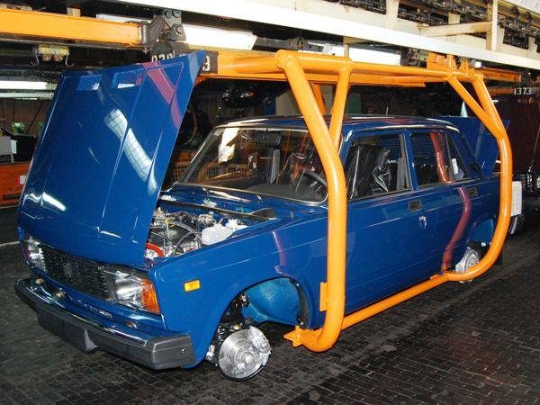 АВТОВАЗ увеличивает выпуск «пятерок» и «семерок»