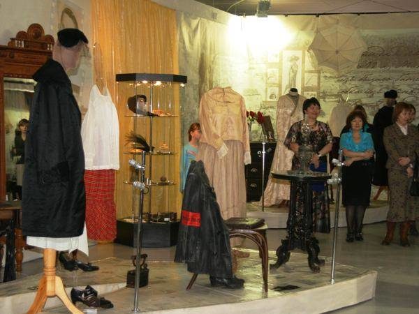 Открытие выставки &laquo;Записки модистки. Пьеса в 8 картинах с антрактом&raquo; в Тольятти